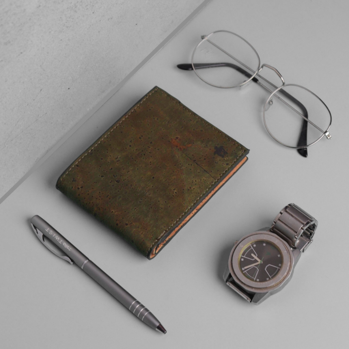 Men Wallet | Cork | Light-weight | Water Resistant | Olive