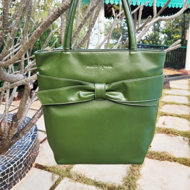Emerald Green Tote Bag | Made of Cactus Leather | Crisp Design
