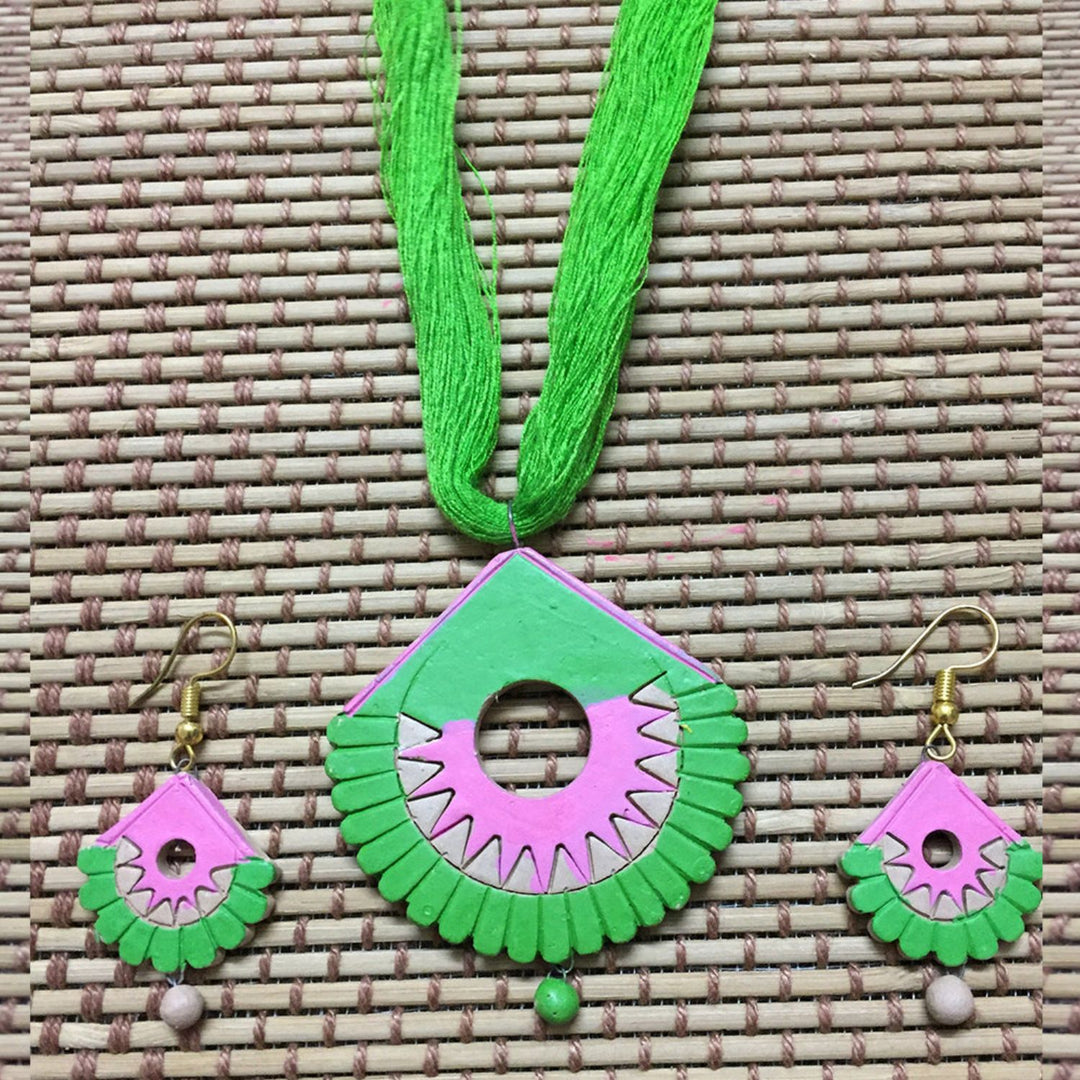 Ethnic Pendant Neckpiece Set | Terracotta Jewelry | Green And Pink