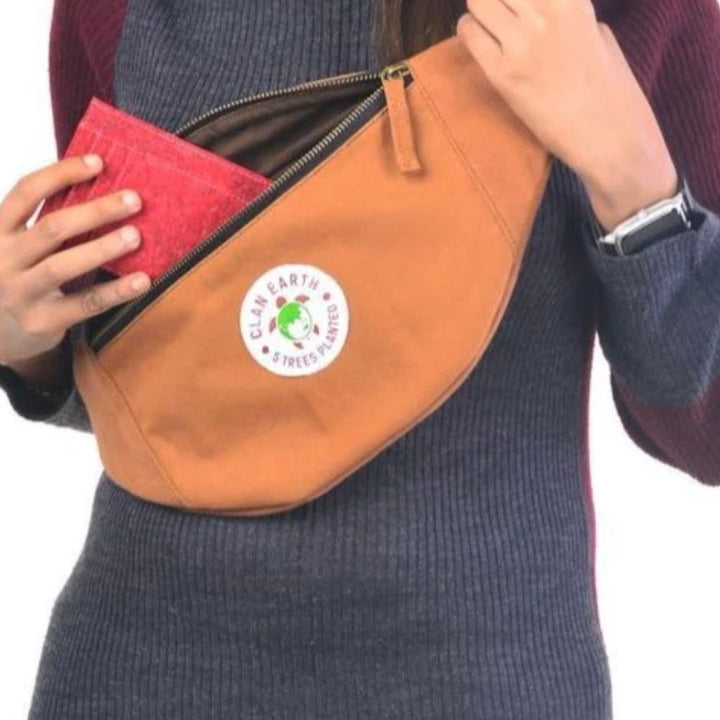 Swift Fox Fanny Pack / Crossbody Bag | Stylish | Casual Wear | Unisex