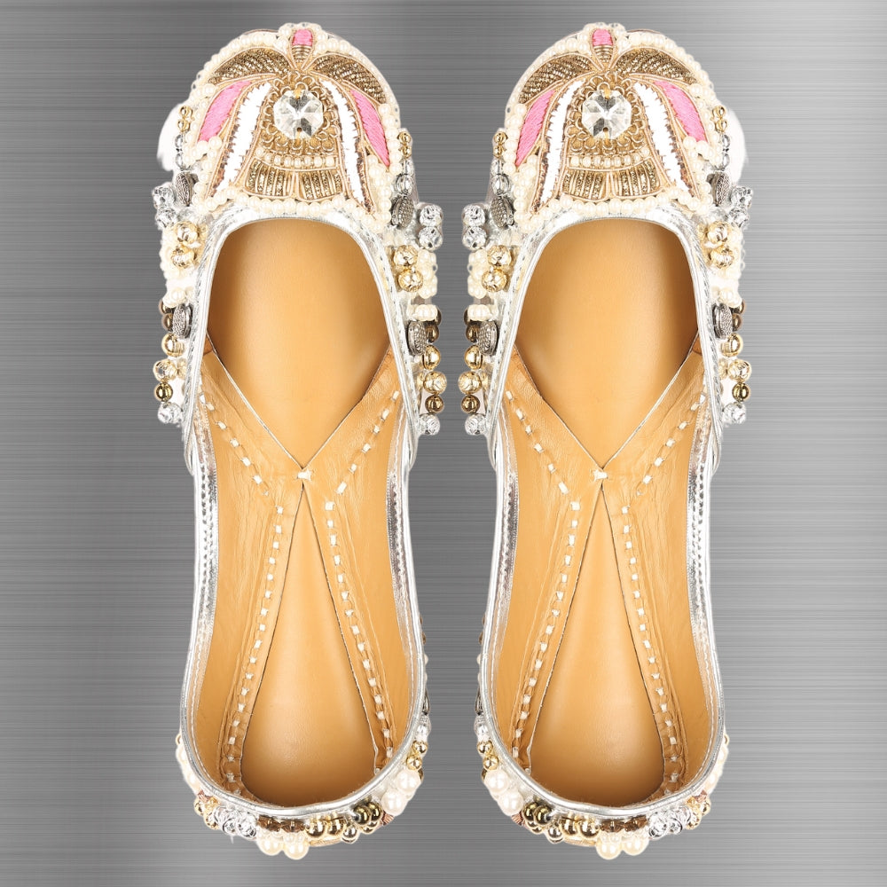 Silver Jutti for Women Wedding and Festive Apt Exquisitely