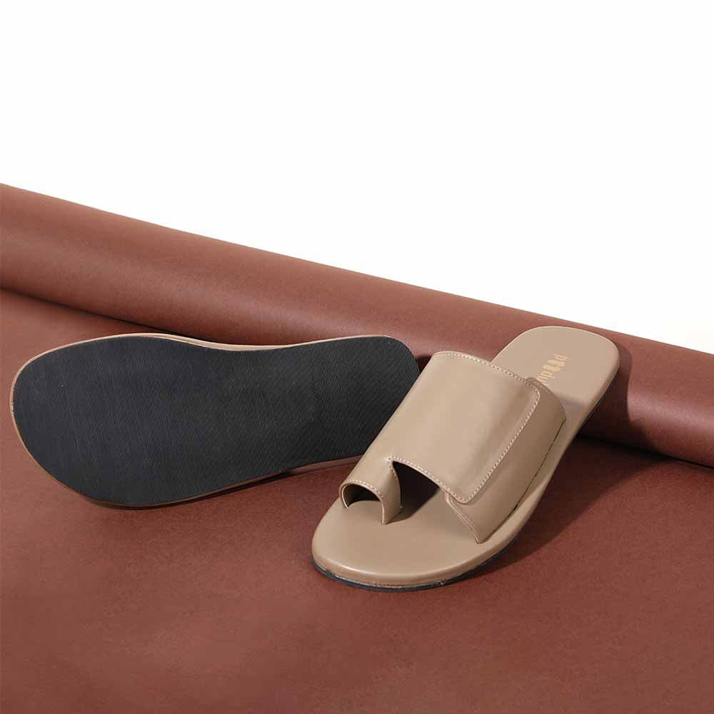 Consciously Designed Cloak Vegan Leather Slides | Beige Flats For Men