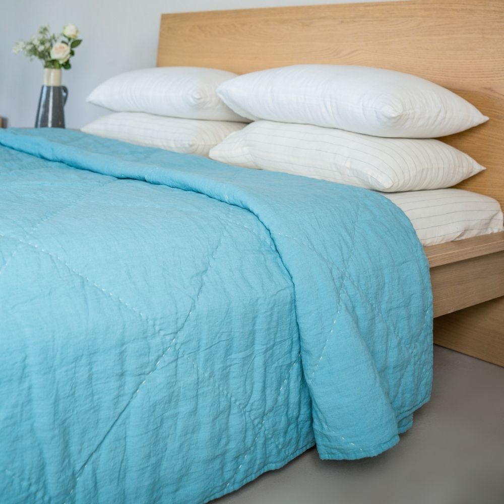 Linen Quilt for Comfy Snuggle | Made of Eco-Friendly Linen | Turquoise