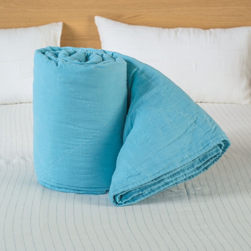 Linen Quilt for Comfy Snuggle | Made of Eco-Friendly Linen | Turquoise