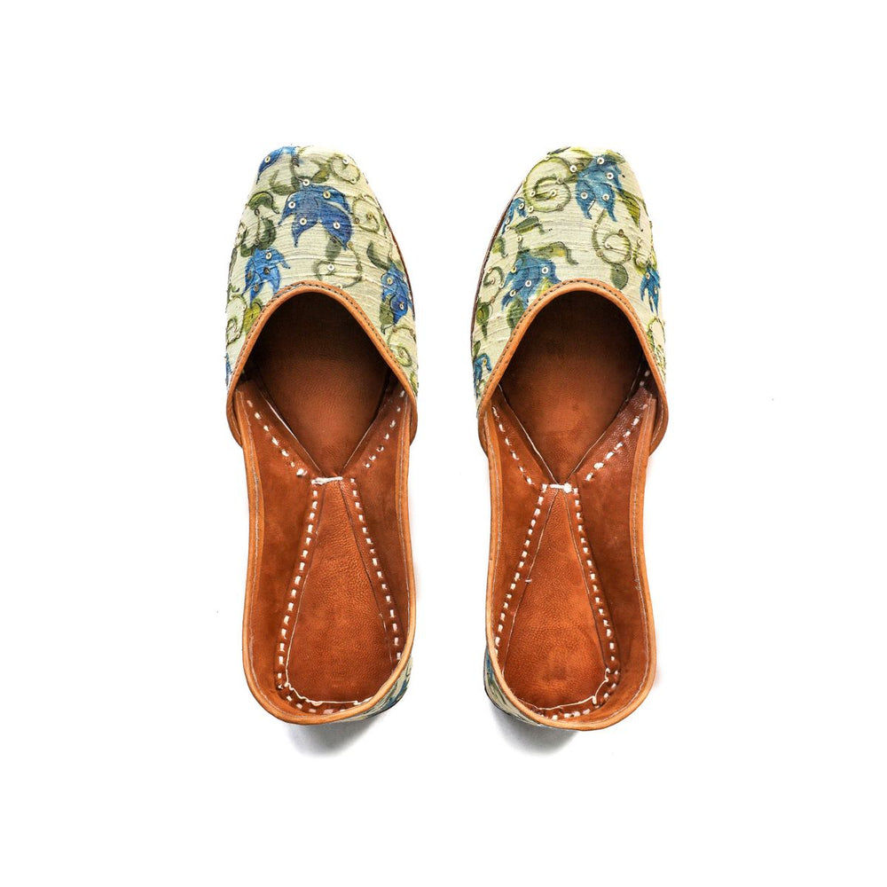 Hand Painted Tulip Pure Raw Silk Women Juttis | Hand-Crafted | White & Blue