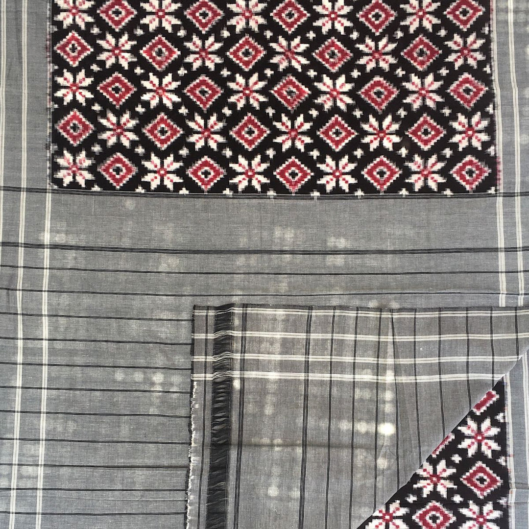 Grey & Black Pochampally Double Ikat Saree | Graceful | Artistic | Minimalistic