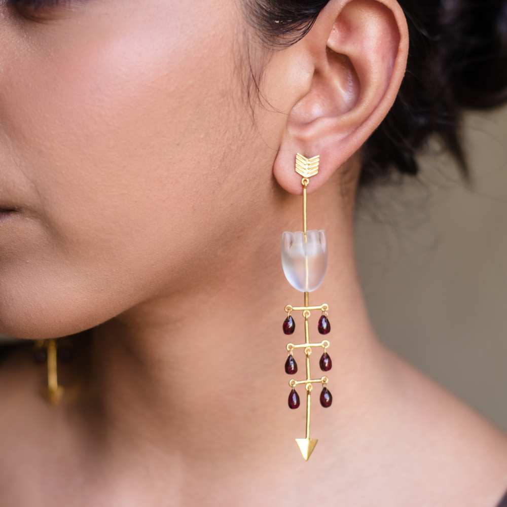 White Earrings | 925 Silver Carved | Gemstones of Garnet And Crystal Quartz | Hand Made