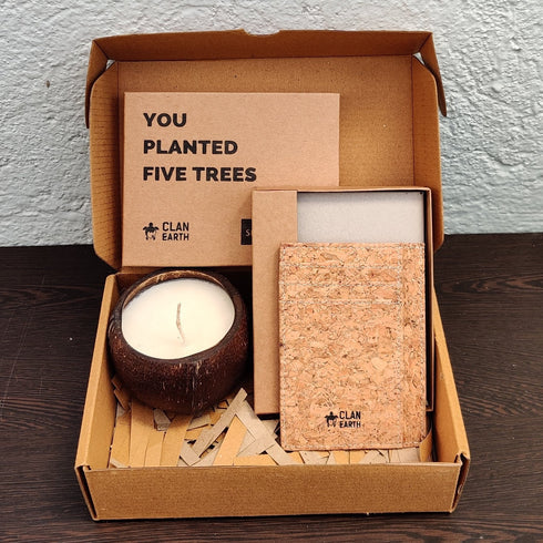 Gift Set | Dodo Wallet | Soy Wax Coconut Shell Candle 