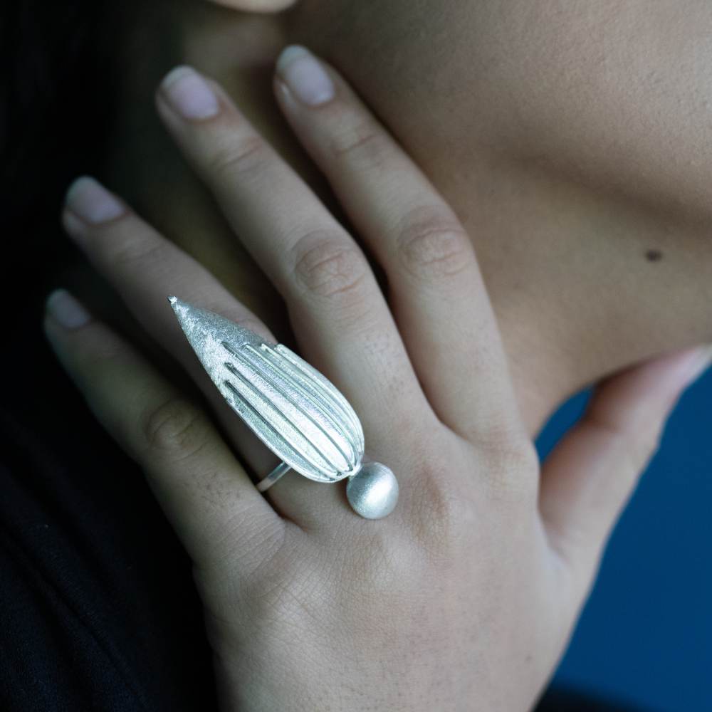 Pure Silver Finger Ring | Exquisite Dot & Lined Petal Design | For Contemporary Woman