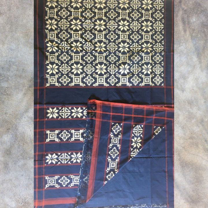 Navy Ivory Pochampally Double Ikat Saree | Graceful | Artistically Rich