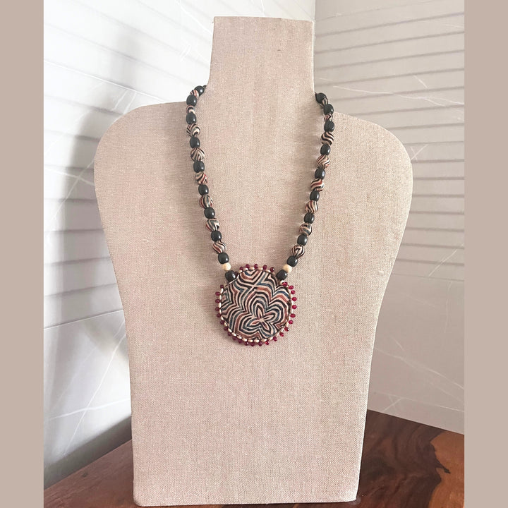 Circular Pendant Wavy Print Necklace | Artistically Hand Crafted | Beaded | Unique