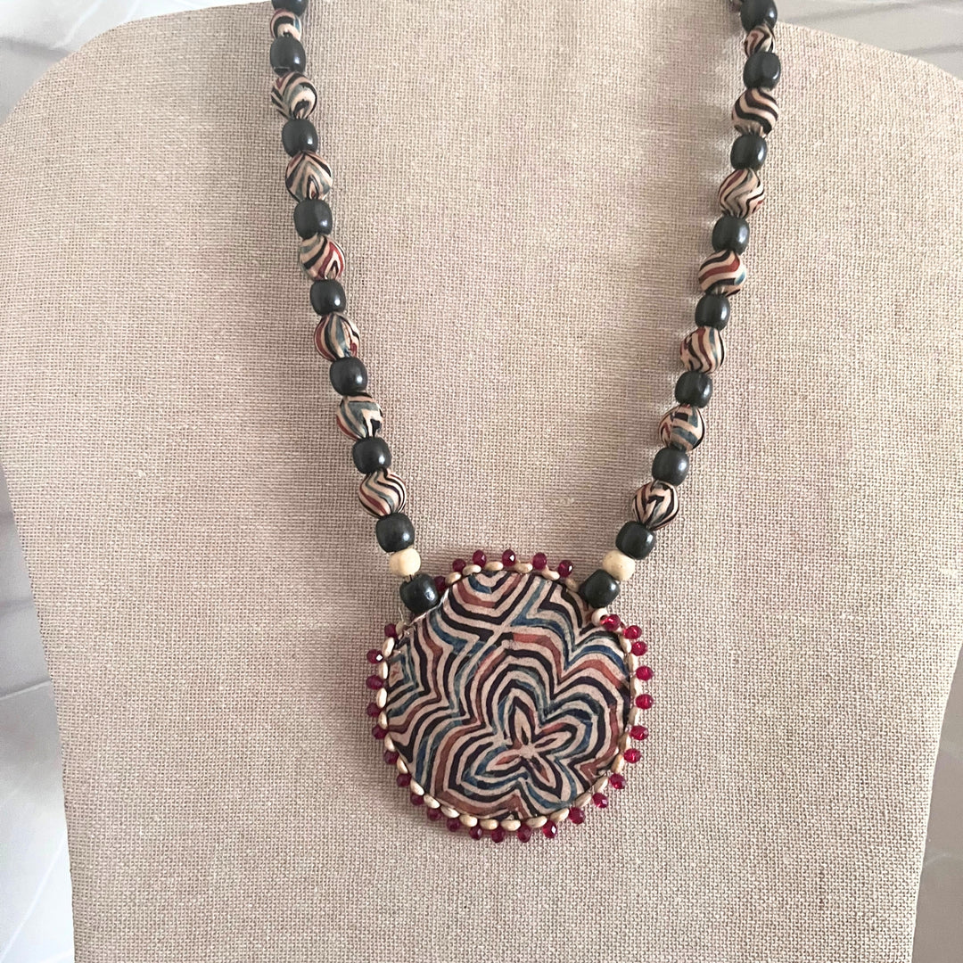 Circular Pendant Wavy Print Necklace | Artistically Hand Crafted | Beaded | Unique