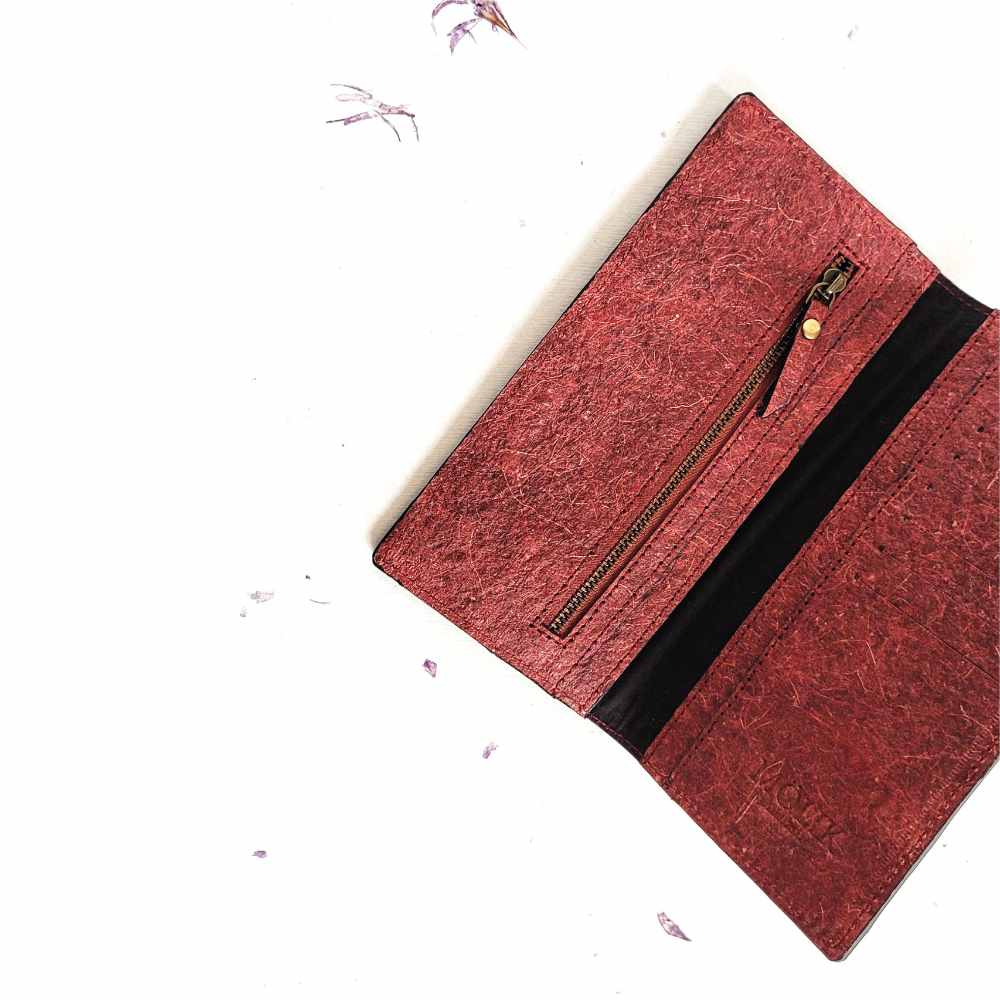 Beige Hand Wallet | Made of Compostable Coconut Leather | Natural Dye | Vegan