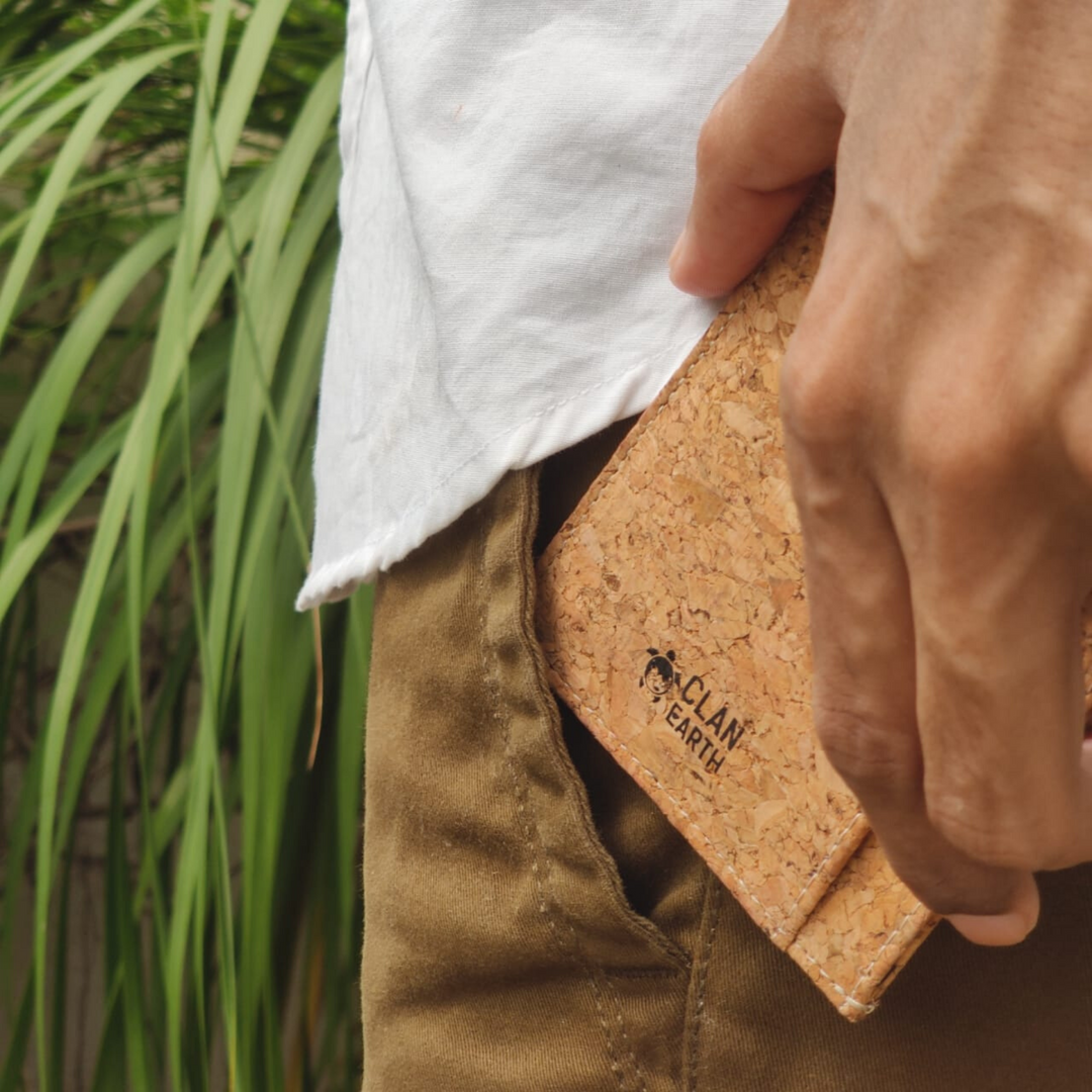 Minimal Card Case | Unisex | Cork | Secured And Easy Carry