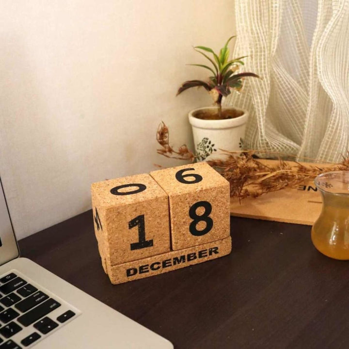 Cork Cube DIY Desk Calendar | Hand-Crafted |