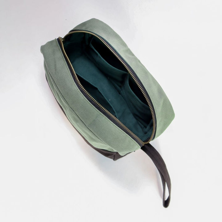 Travel Pouch | Oryx Dopp Kit | Multi-Functional | Sturdy & Classy