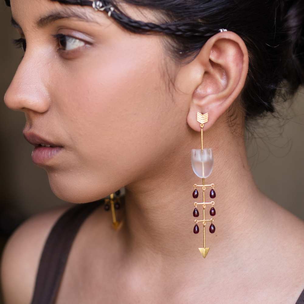 White Earrings | 925 Silver Carved | Gemstones of Garnet And Crystal Quartz | Hand Made