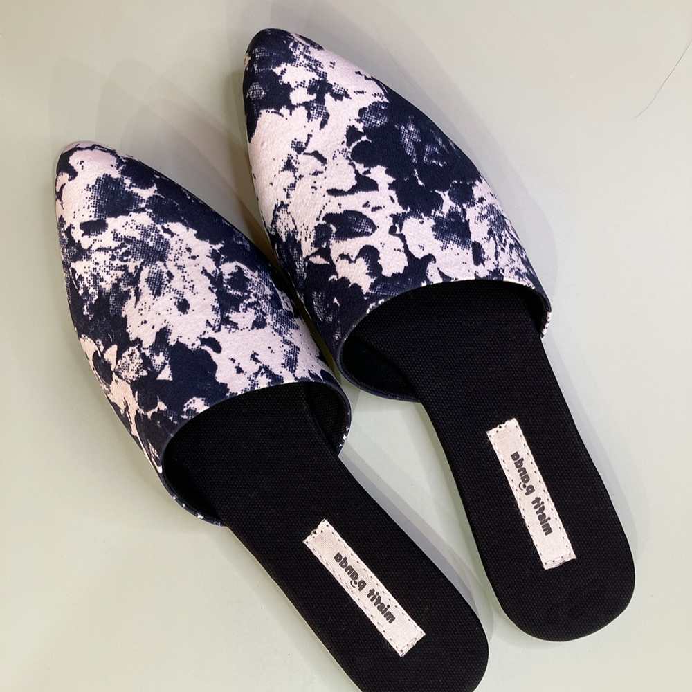 Marble Printed Curved Mules For Women | R-Elan Fabric | Black & White