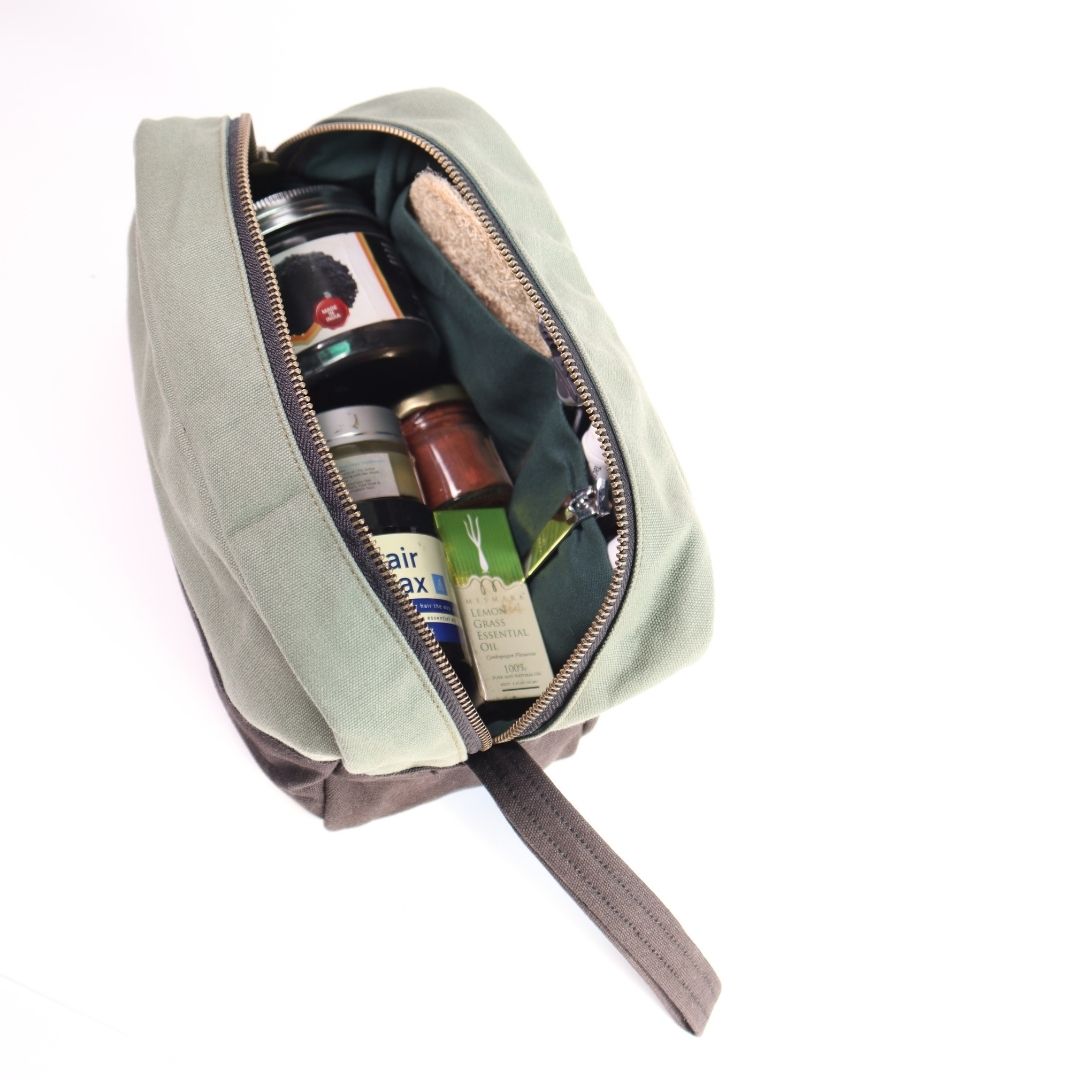 Travel Pouch | Oryx Dopp Kit | Multi-Functional | Sturdy & Classy