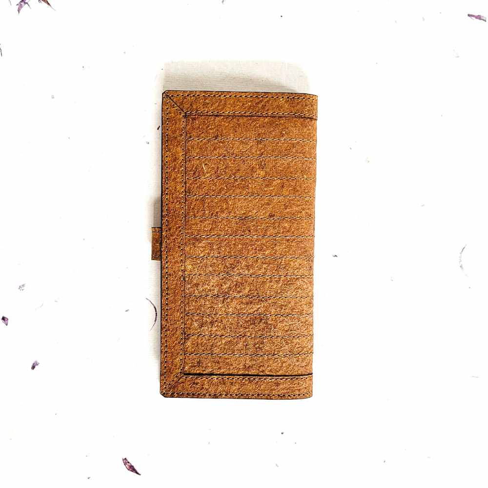 Beige Hand Wallet | Made of Compostable Coconut Leather | Natural Dye | Vegan