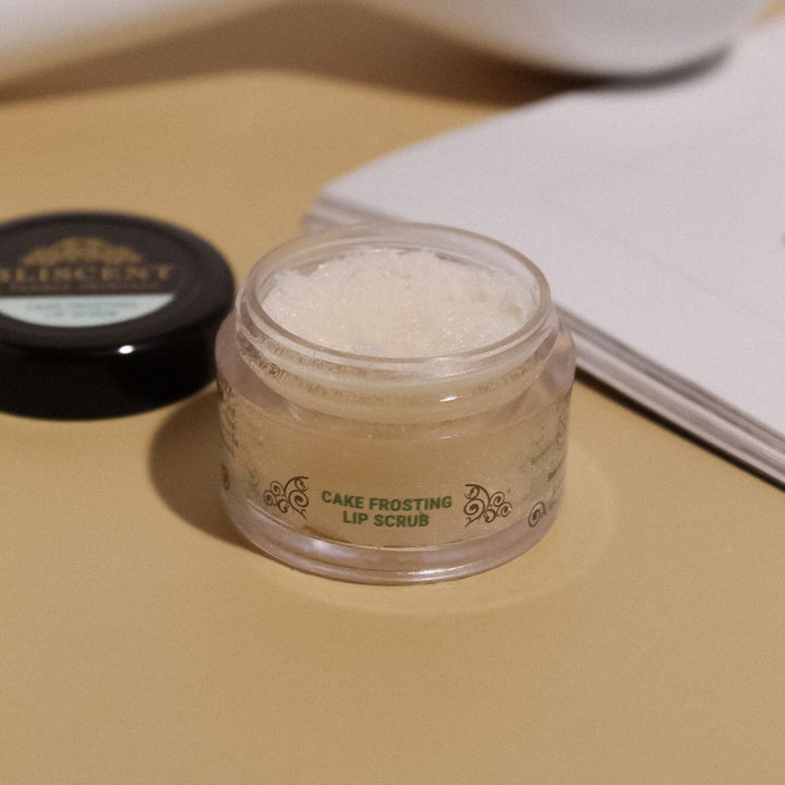 Cake Frosting Lip Scrub | Gentle Exfoliator | Nourished & Soft Lips | 10 GM