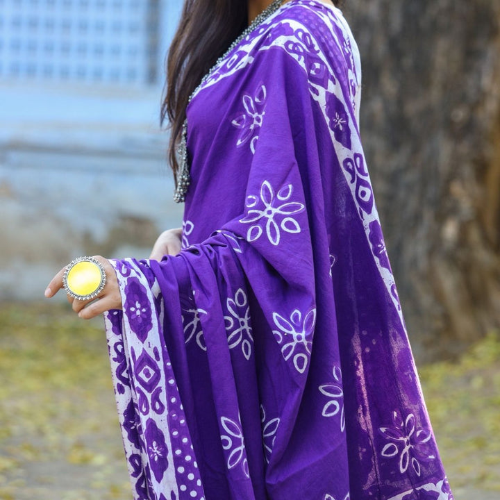 Purple & White Muslin Saree | Artistic Batik Print | Office Wear | Festive 