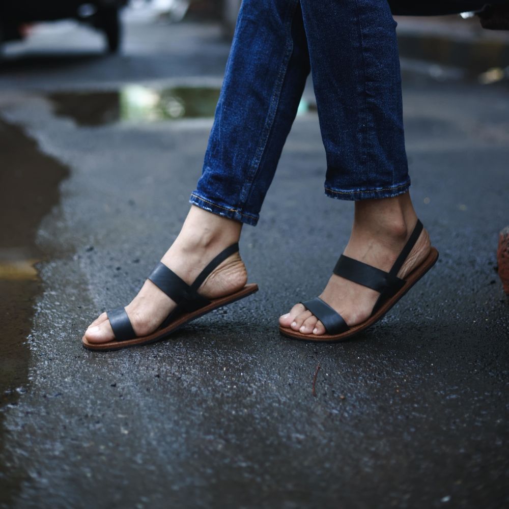 Black Sade Sandals For Women | Long Lasting | Aesthetic Minimal Design