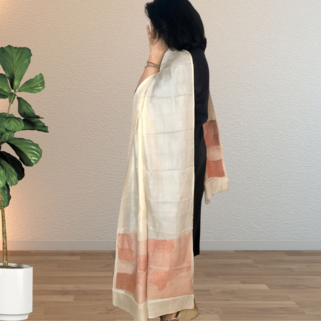 Aahna Tussar Silk Ivory Stole | Sujani-Embroidery | Exquisitely-Crafted | Artistic