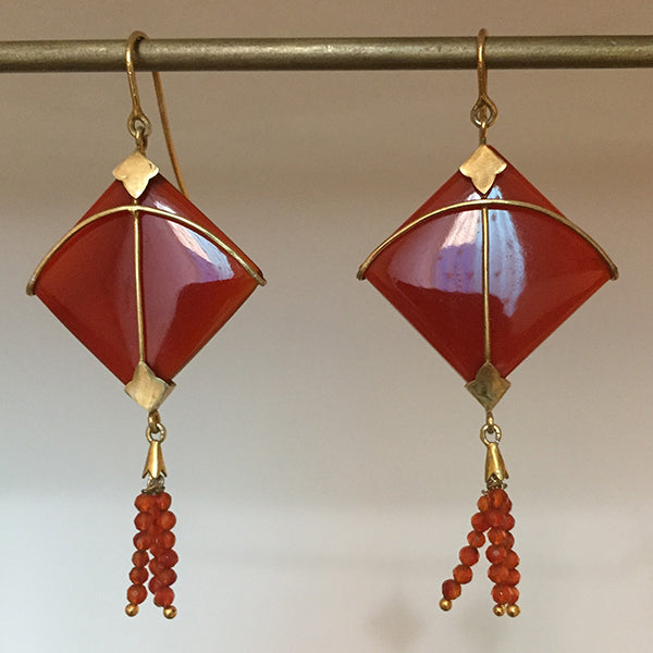 Kite Earring with Red Carnelian Tassel | Hand Cut | Made of 925 Silver And Moon Stone