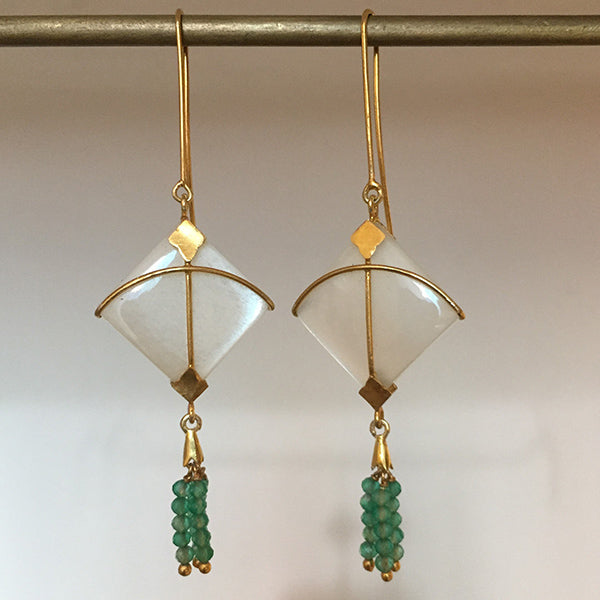 Kite Earring with Green Onyx Tassel | Hand Cut | Made of 925 Silver And Gem Moon Stone