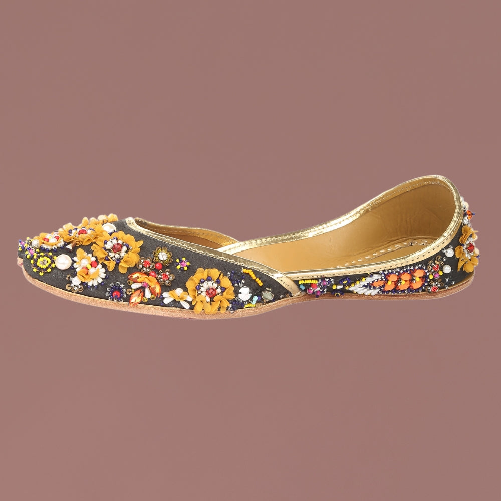 Black Floral Flat Jutti | Intricately Designed | Wedding & Festivities