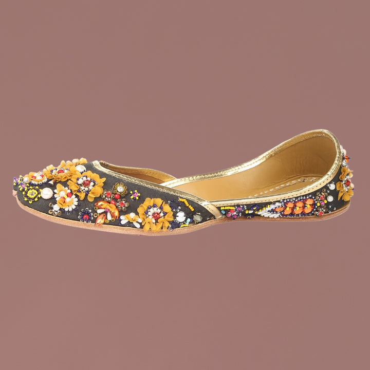 Black Floral Flat Jutti | Intricately Designed | Wedding & Festivities