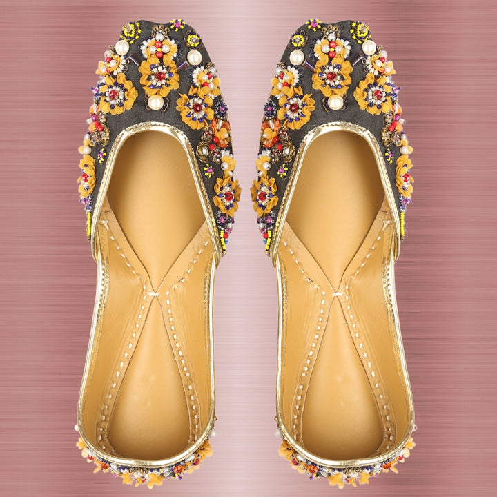 Black Floral Flat Jutti | Intricately Designed | Wedding & Festivities