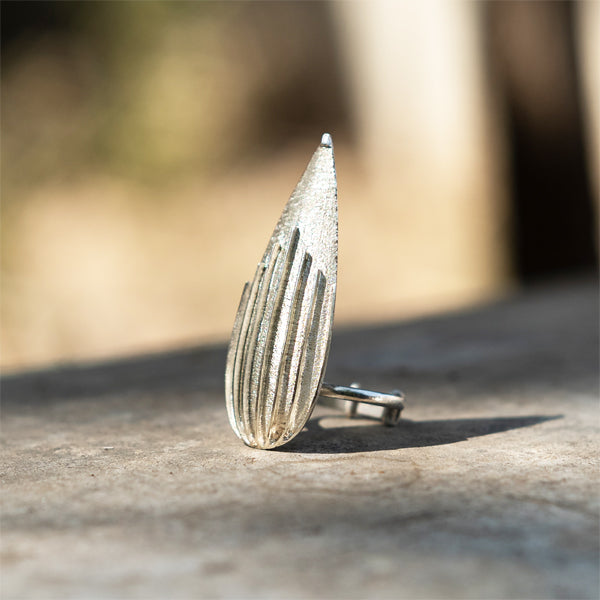 Pure Silver Finger Ring | Aesthetically Designed Petals | For Globe Trotter | Subtly Loud