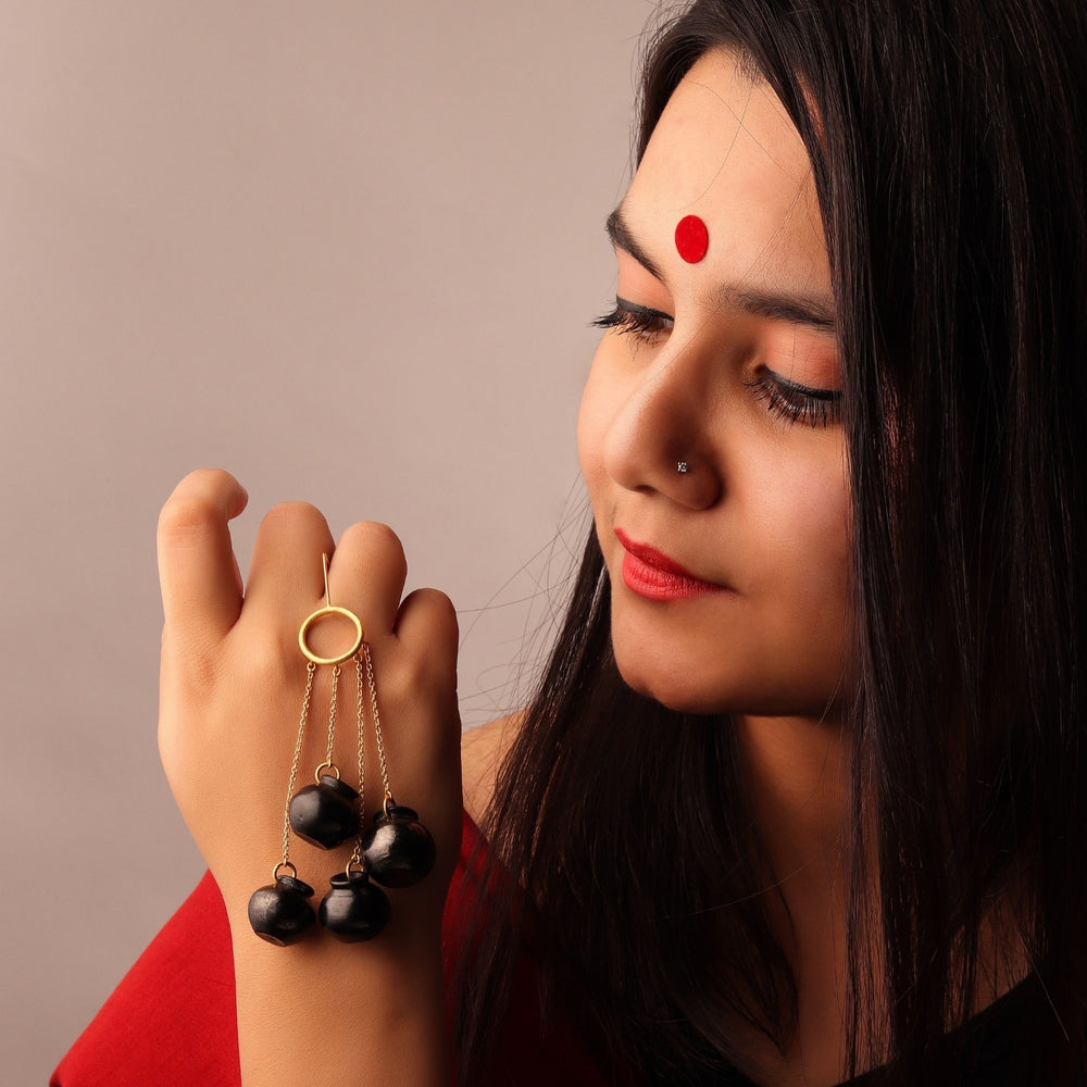 Dangling Gagri Earring | Crafted With Black Pottery | Artistic | Smart  