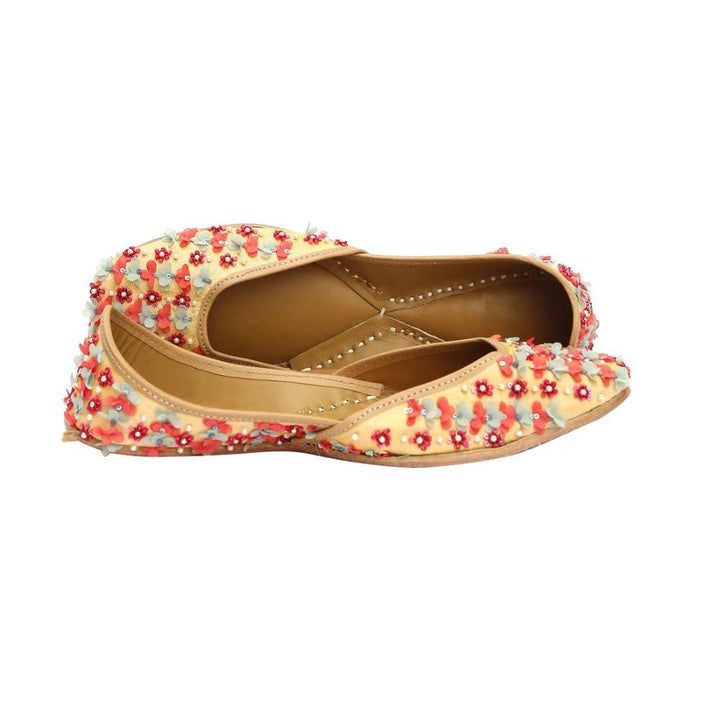 Golden Beige Jutti | Aptly Embroidered For Wedding And Festivities