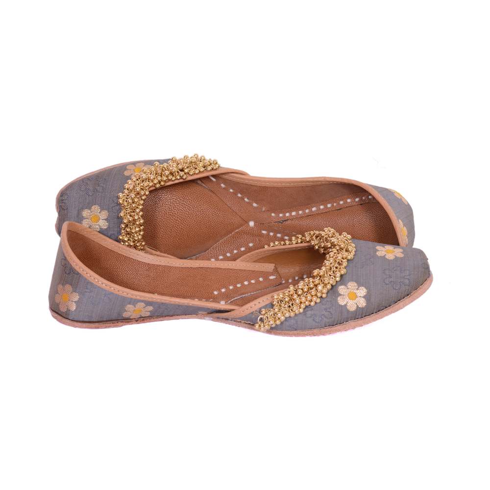Grey Floral Silk Ghungroo Stud Jutti | Ethnic Festive Wear