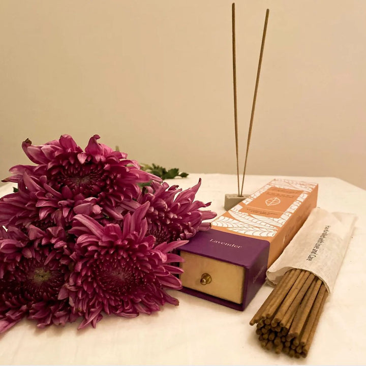 Lavender Incense Stick, Hand-Rolled, No charcoal Fumes, Recycled Flowers, All Natural, Aromatic, Floral Calming