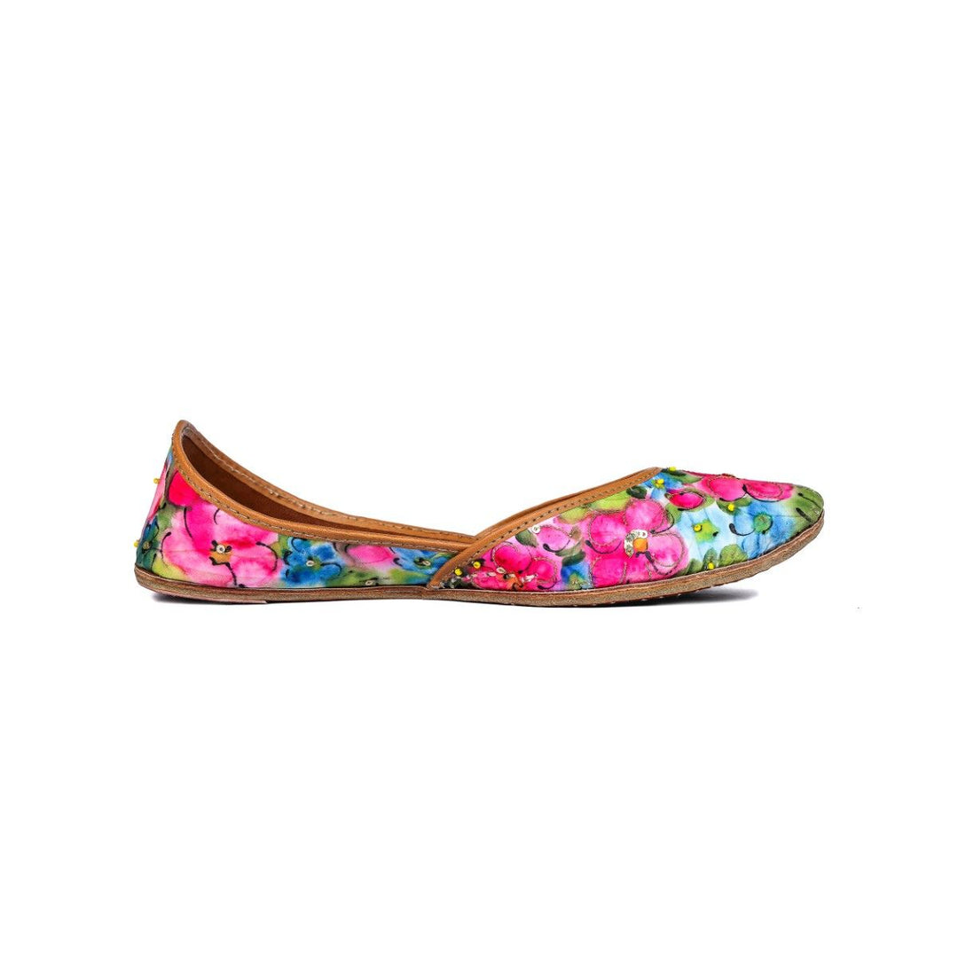 Periwinkle Women Jutti | Hand Painted & Hand Embellished | Fuchsia Pink