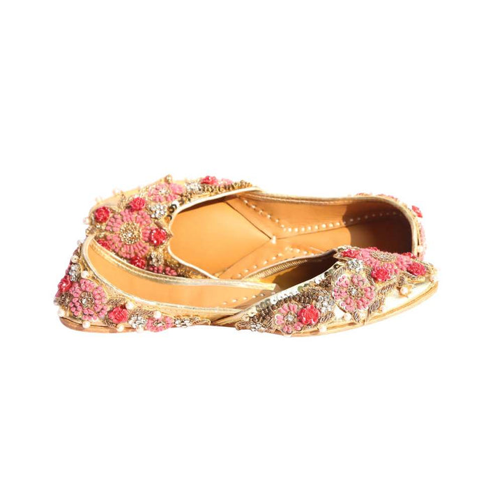 Pink Floral Embellished Women Jutti | Festive & Wedding Apt