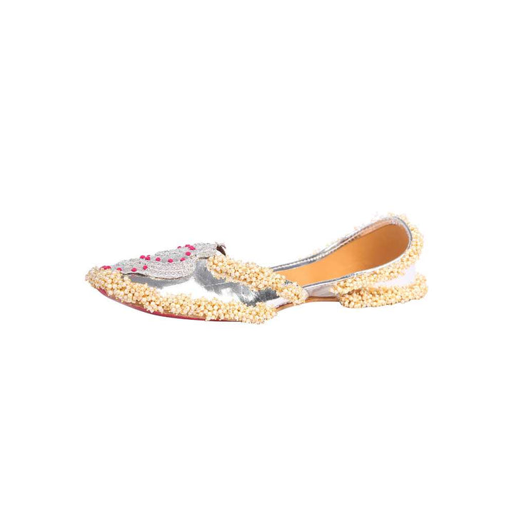Silver Women Jutti | Beautifully Designed | Festive | Wedding Apt
