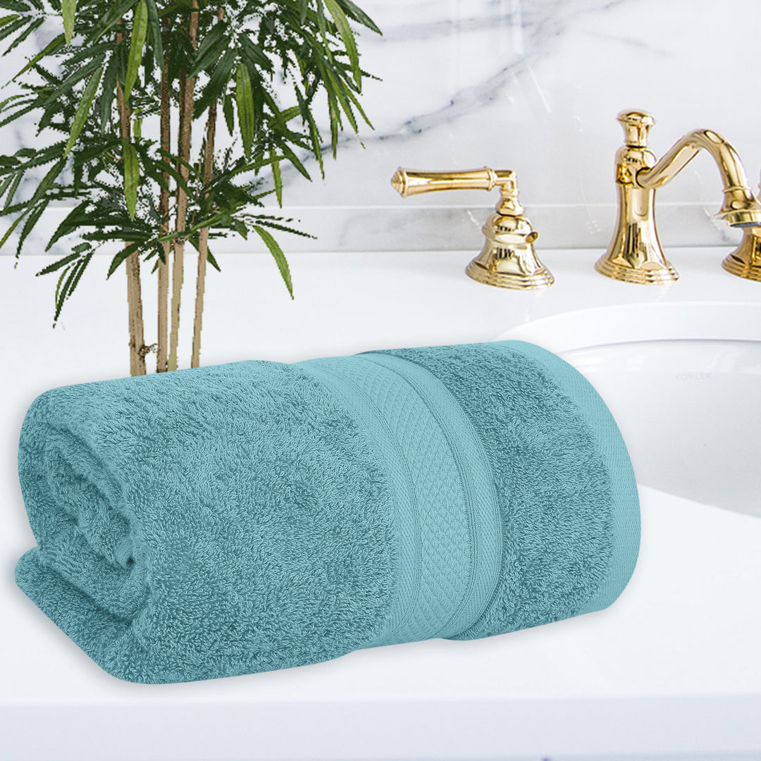 Light Turquoise Bath Towel | Made of Bamboo | Ultra Soft | Super Absorbent