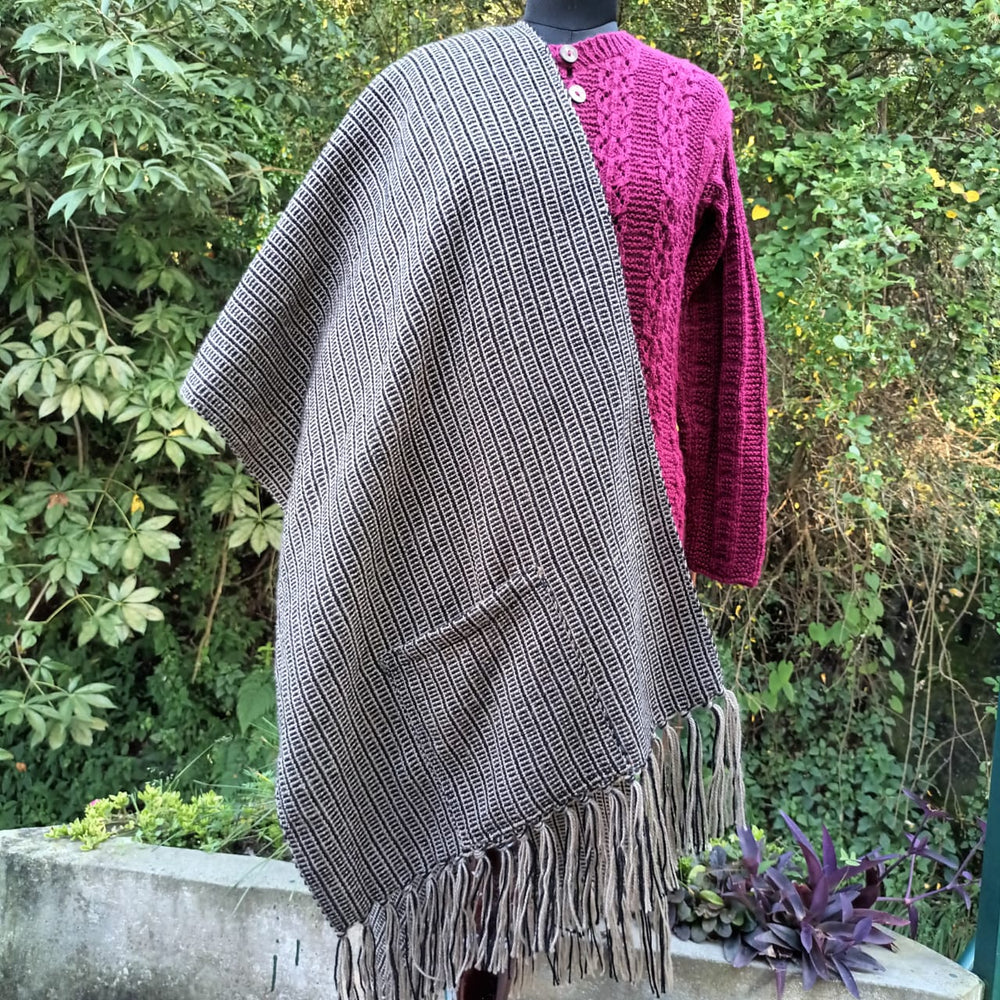 Hand Woven And Loom Knitted Woollen Stole with Pocket and Fringes | Black with Beige | Winter Wear