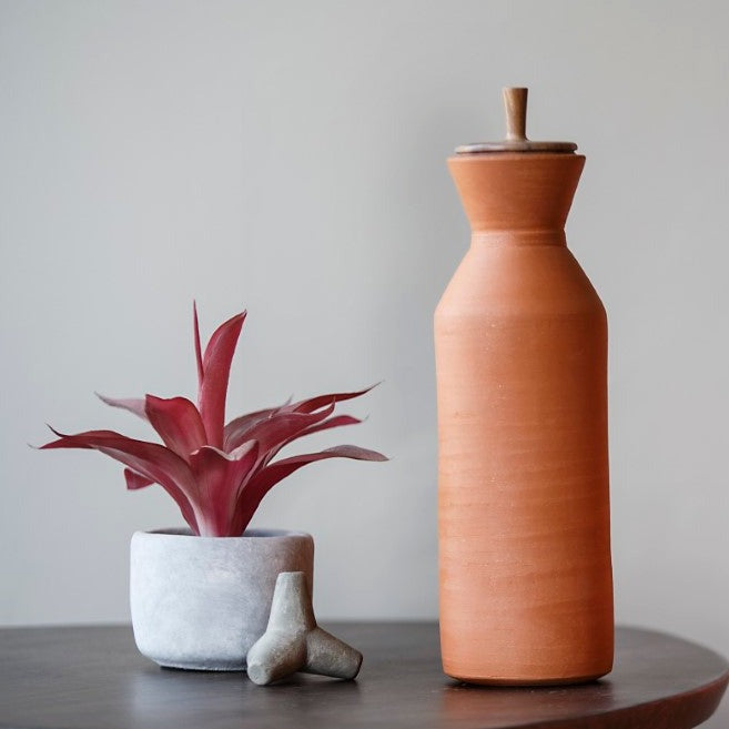 Maahi Kool Bottle With Wooden Lid | Handmade In Earthen Clay | Eco-Friendly